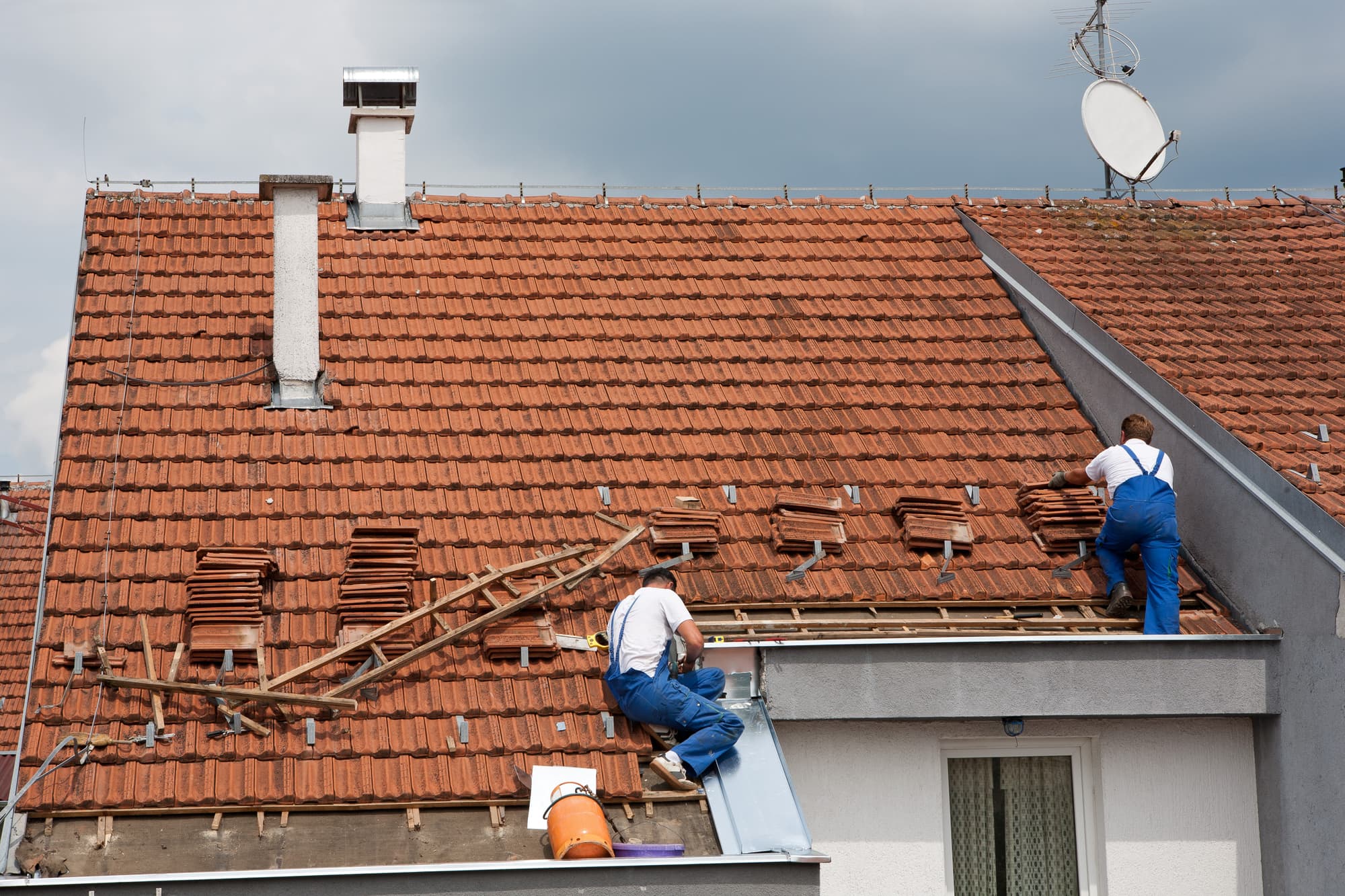 Enhancing Your Home With a Roof Replacement